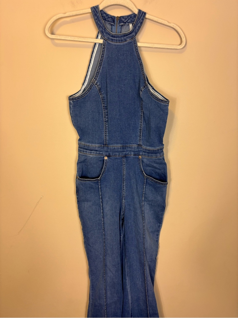 Free People We The Free Blue Denim Halter Flare Jumpsuit 6 Curvy - Picture 3 of 9
